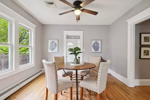 33 Crest St, Springfield, MA 01109 photo 5