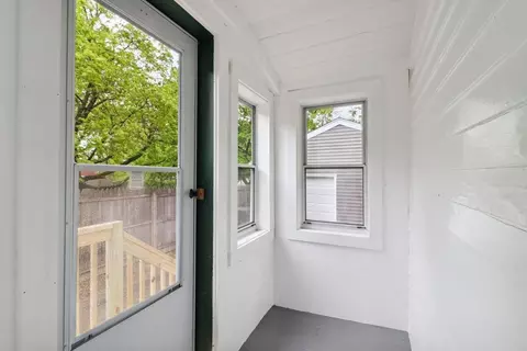 33 Crest St, Springfield, MA 01109 photo 19