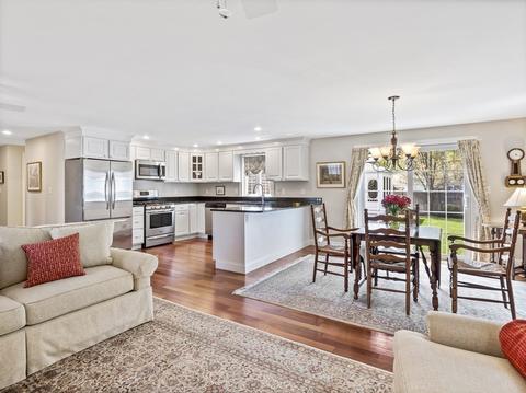 43 Windsor Rd, Stoneham, MA 02180 photo 35
