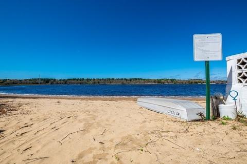 1 Roosevelt St, Wareham, MA 02571 photo 4