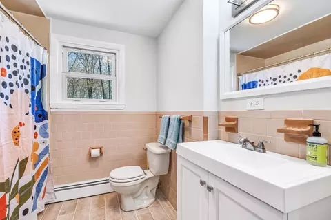 4 Walker Rd, Franklin, MA 02038 photo 9