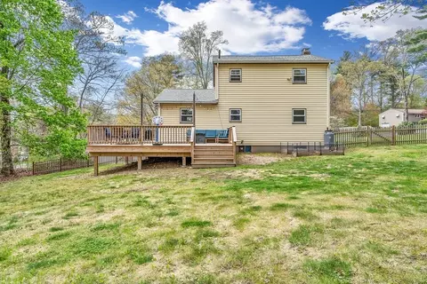 4 Walker Rd, Franklin, MA 02038 photo 32