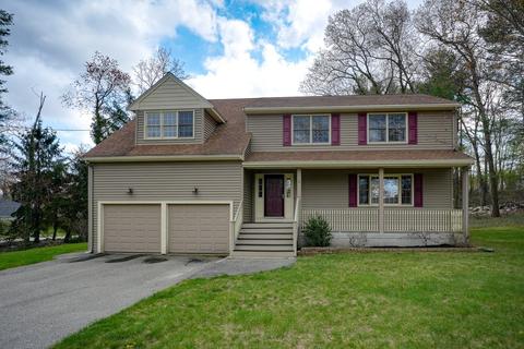 2 Juniper St, Burlington, MA 01803