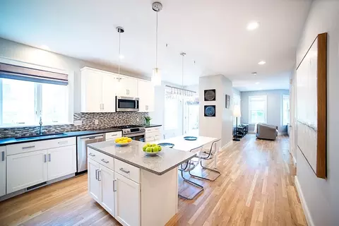 32 Pleasant St #32, Needham, MA 02492 photo 3