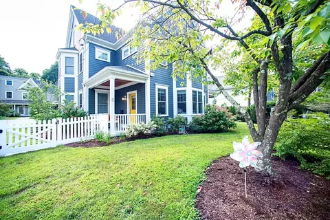 32 Pleasant St #32, Needham, MA 02492 photo 19