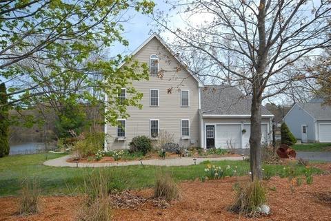 16 Taft Ave, Maynard, MA 01754 photo 9