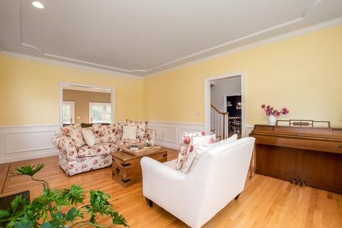19 Dover Dr, Walpole, MA 02081 photo 16