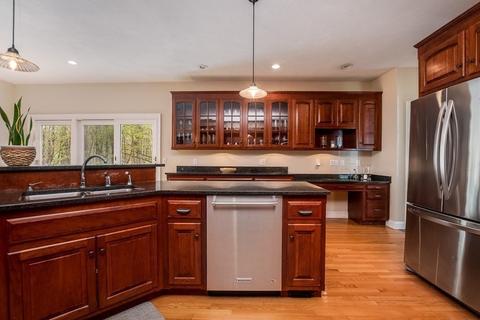 19 Dover Dr, Walpole, MA 02081 photo 10