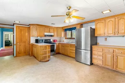 90 Mechanic St, Barre, MA 01005 photo 15