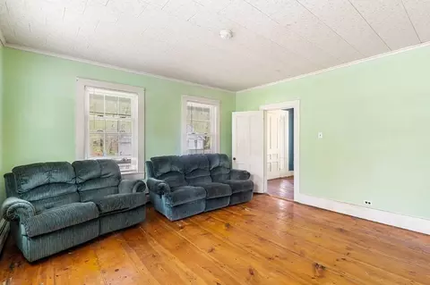 90 Mechanic St, Barre, MA 01005 photo 8