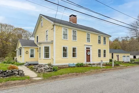85 Forest St, Dunstable, MA 01827 photo 2