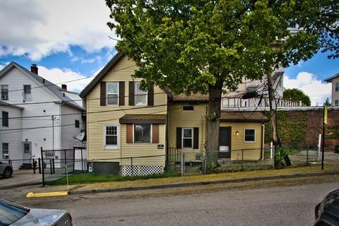 83 Richland St, Worcester, MA 01610