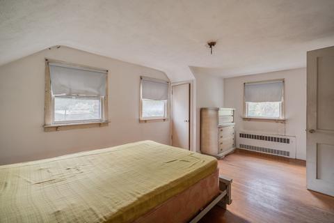 20 Towne St, Chicopee, MA 01013 photo 16