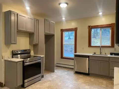 124 Prospect St, Athol, MA 01331 photo 6