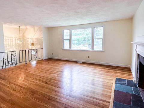 523 Greendale Ave, Needham, MA 02492 photo 3