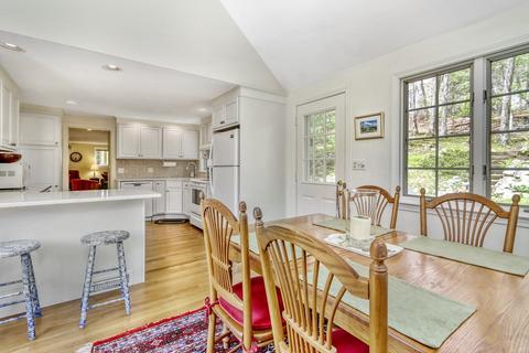 82 Fox Meadow Ln, Dedham, MA 02026 photo 9