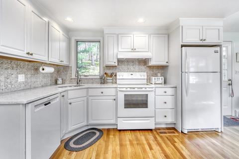 82 Fox Meadow Ln, Dedham, MA 02026 photo 10