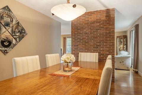5 Powers Ct, Lexington, MA 02421 photo 9