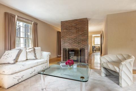 5 Powers Ct, Lexington, MA 02421 photo 5