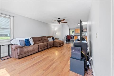 160 University St, Springfield, MA 01104 photo 10