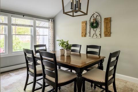 45 Cape Rd, Mendon, MA 01756 photo 7
