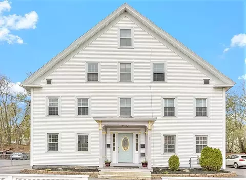 39 E Broadway, Gardner, MA 01440 photo 1