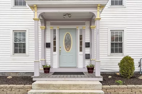 39 E Broadway, Gardner, MA 01440 photo 2