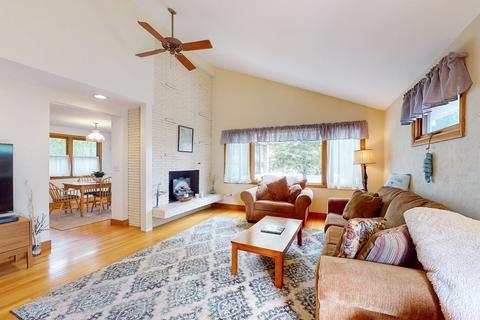 41 Youngs Rd, Dedham, MA 02026