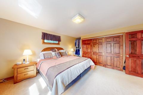 41 Youngs Rd, Dedham, MA 02026 photo 25