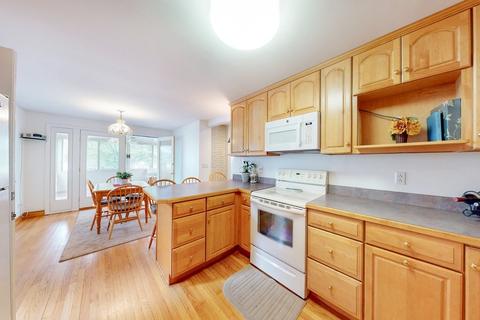 41 Youngs Rd, Dedham, MA 02026 photo 10