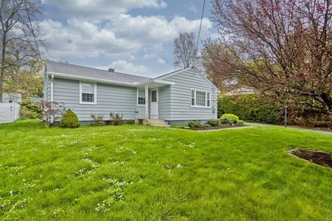 30 Endicott St, Springfield, MA 01118 photo 3