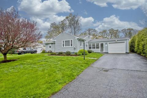 30 Endicott St, Springfield, MA 01118 photo 1
