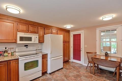 62 Forest St, Worcester, MA 01609 photo 7