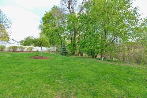 62 Forest St, Worcester, MA 01609 photo 38