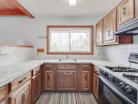 35 Noel Dr, Ashburnham, MA 01430 photo 4