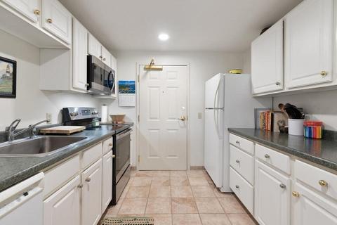 2 Ocean Ave #2N, Gloucester, MA 01930 photo 16