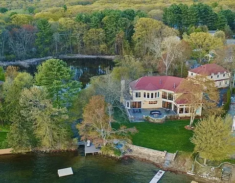8 Pebble Beach Rd, Webster, MA 01570 photo 4