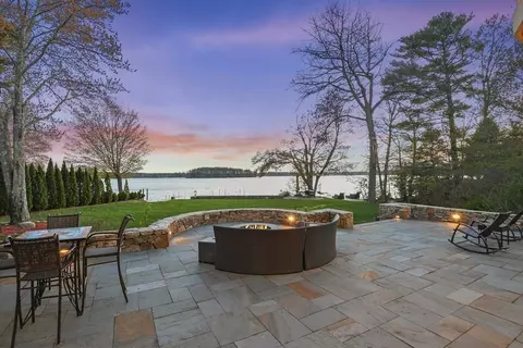 8 Pebble Beach Rd, Webster, MA 01570 photo 2