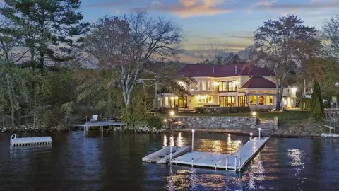 8 Pebble Beach Rd, Webster, MA 01570 photo 1