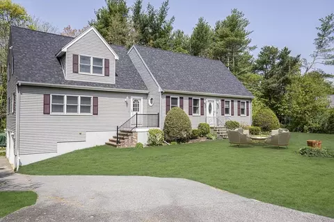 27 Cambridge St, Taunton, MA 02718
