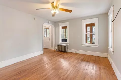 62 Eddy St, Springfield, MA 01104 photo 5