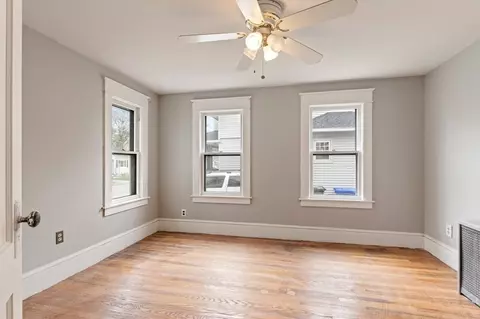 62 Eddy St, Springfield, MA 01104 photo 16