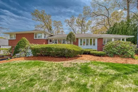 22 West Ave, Brockton, MA 02301