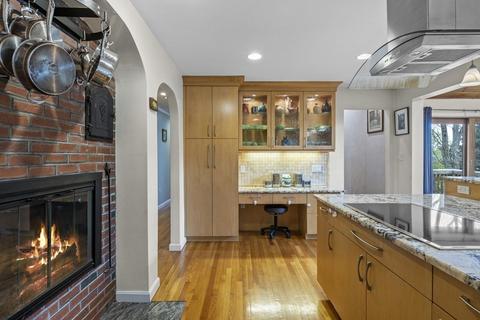 14 Ledge Ln, Gloucester, MA 01930 photo 8