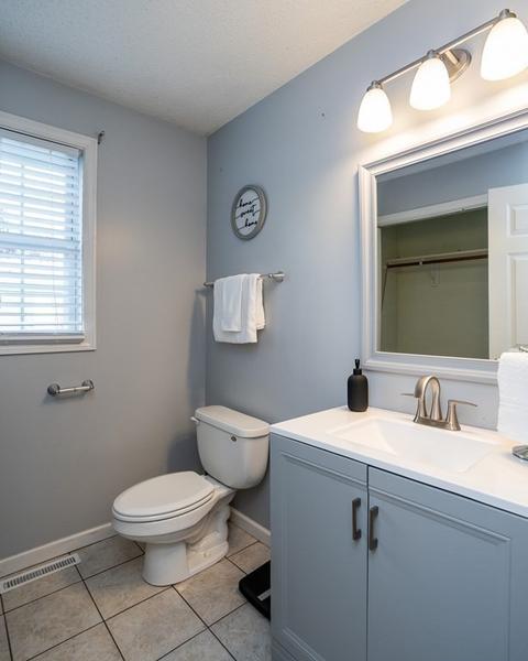 82 Arnold Ave, Springfield, MA 01119 photo 16