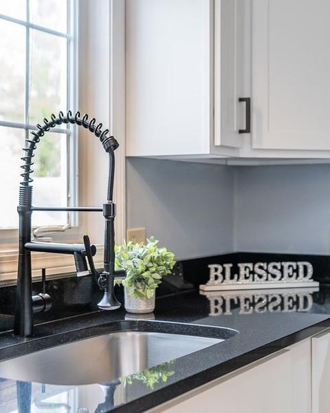 82 Arnold Ave, Springfield, MA 01119 photo 7