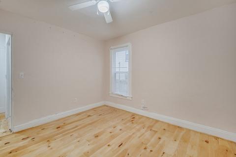 69-71 Willard Ave, Springfield, MA 01109 photo 18