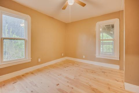 69-71 Willard Ave, Springfield, MA 01109 photo 9