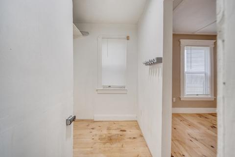 69-71 Willard Ave, Springfield, MA 01109 photo 16
