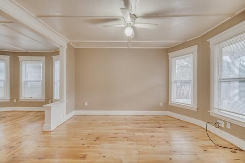 69-71 Willard Ave, Springfield, MA 01109 photo 3